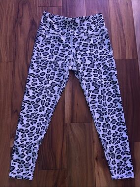 Betsey Johnson White and Black Leopard Print Leggings